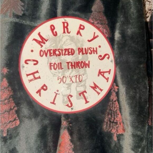 Christmas Grey with Red Christmas Tree blanket throw fuzzy oversized  plush foil - Picture 5 of 7